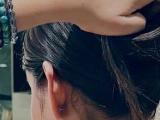 hansika 25