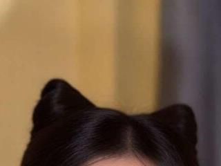Lalisaslut18