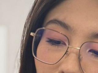 Miss Iris69