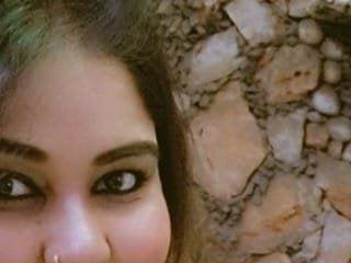 NISHA JAAN01