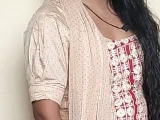 Rashmi 011