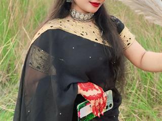 strip girl diya pramanik